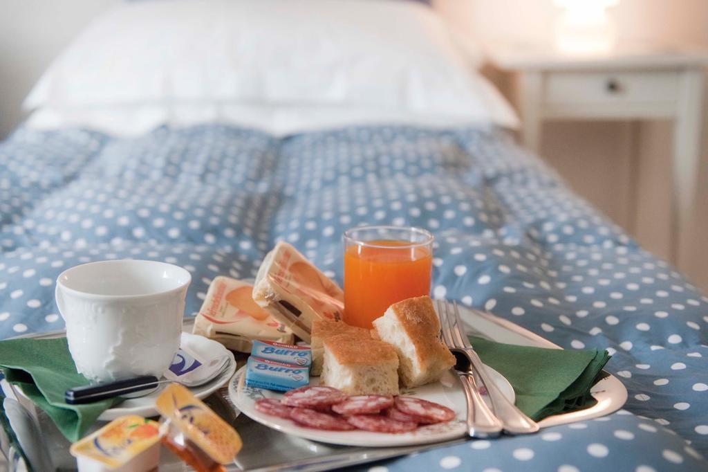 A Due Passi Bed & Breakfast Forte dei Marmi Bagian luar foto